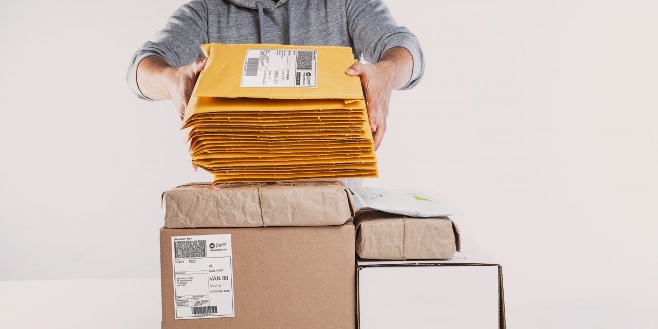 نکات بسته بندی پاکت پستی برای فروشگاه اینترنتی